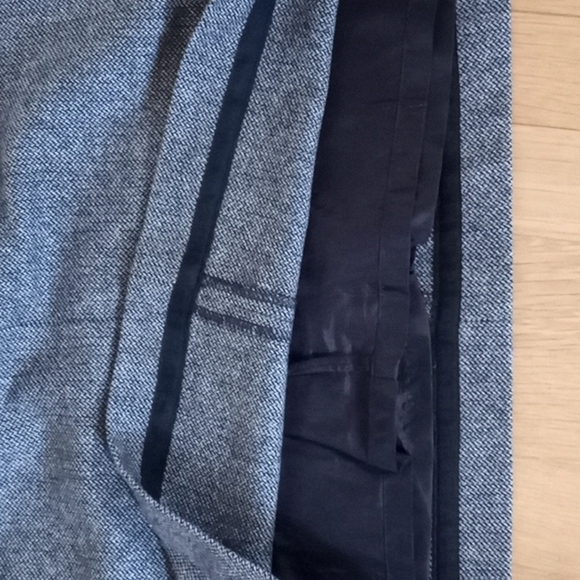 Eddie Bauer Classic Wool Blend Light Gray Skirt - Picture 14 of 15